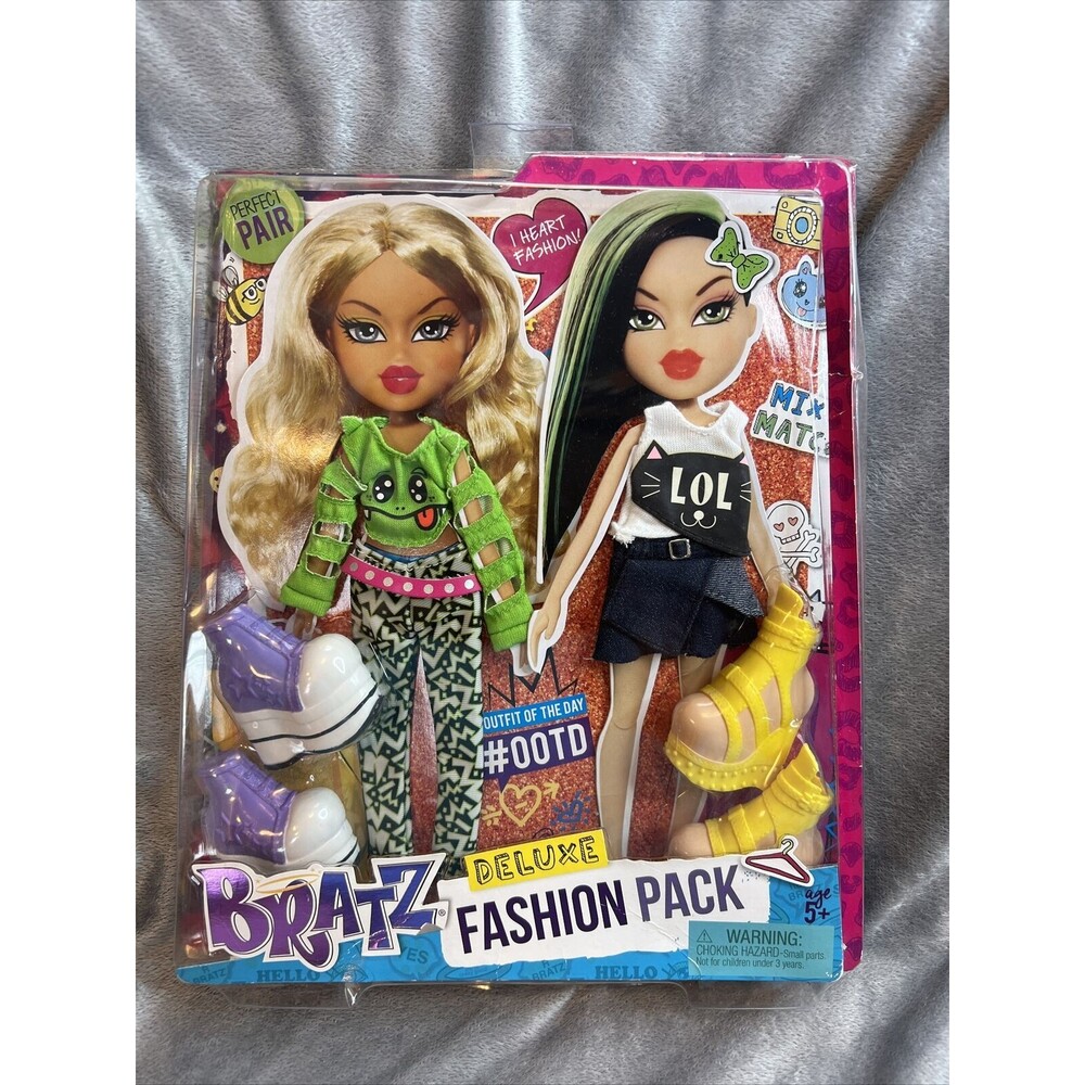 Bratz Deluxe Fashion Pack Outfit of the‎ Day Mix and Match New in Package 2015